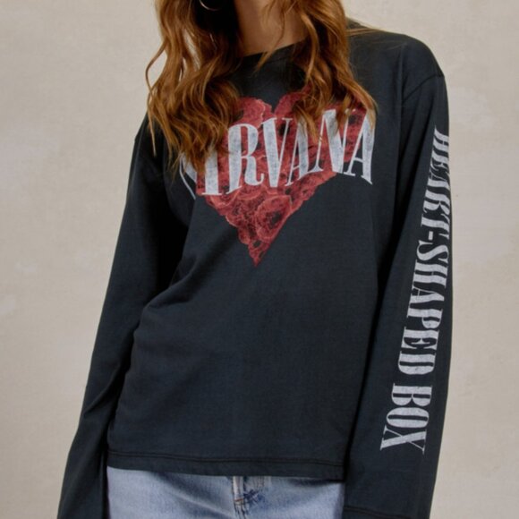 Daydreamer USA Nirvana Flower Heart Crew Longsleeve Vintage Black Cotton - Picture 1 of 16